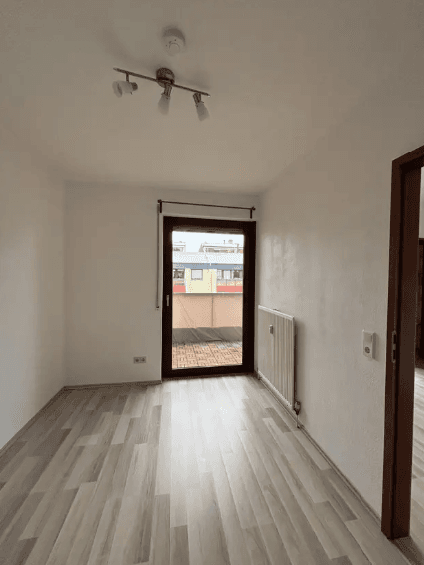 Pronájem bytu 2+1 51 m², Friedrichsdorf, Hessen Pronájem bytu 2+1 51 m², Friedrichsdorf, Hessen