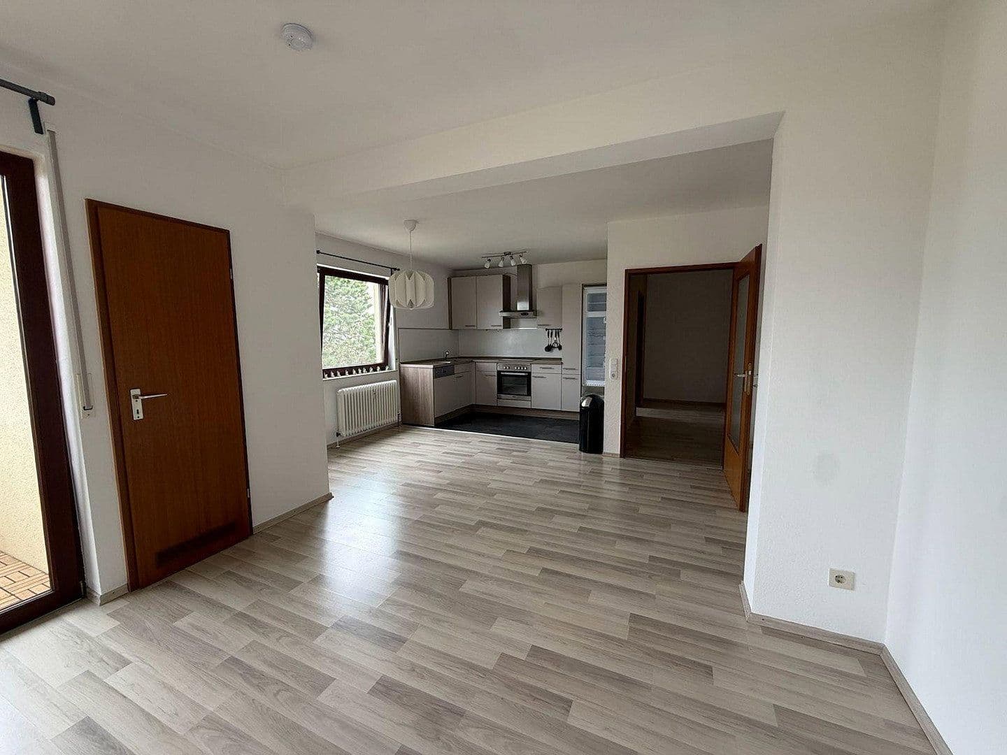 Pronájem bytu 2+1 51 m², Dreieichstr., Friedrichsdorf, Hessen Pronájem bytu 2+1 51 m², Dreieichstr., Friedrichsdorf, Hessen