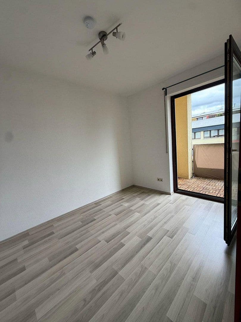 Pronájem bytu 2+1 51 m², Dreieichstr., Friedrichsdorf, Hessen Pronájem bytu 2+1 51 m², Dreieichstr., Friedrichsdorf, Hessen