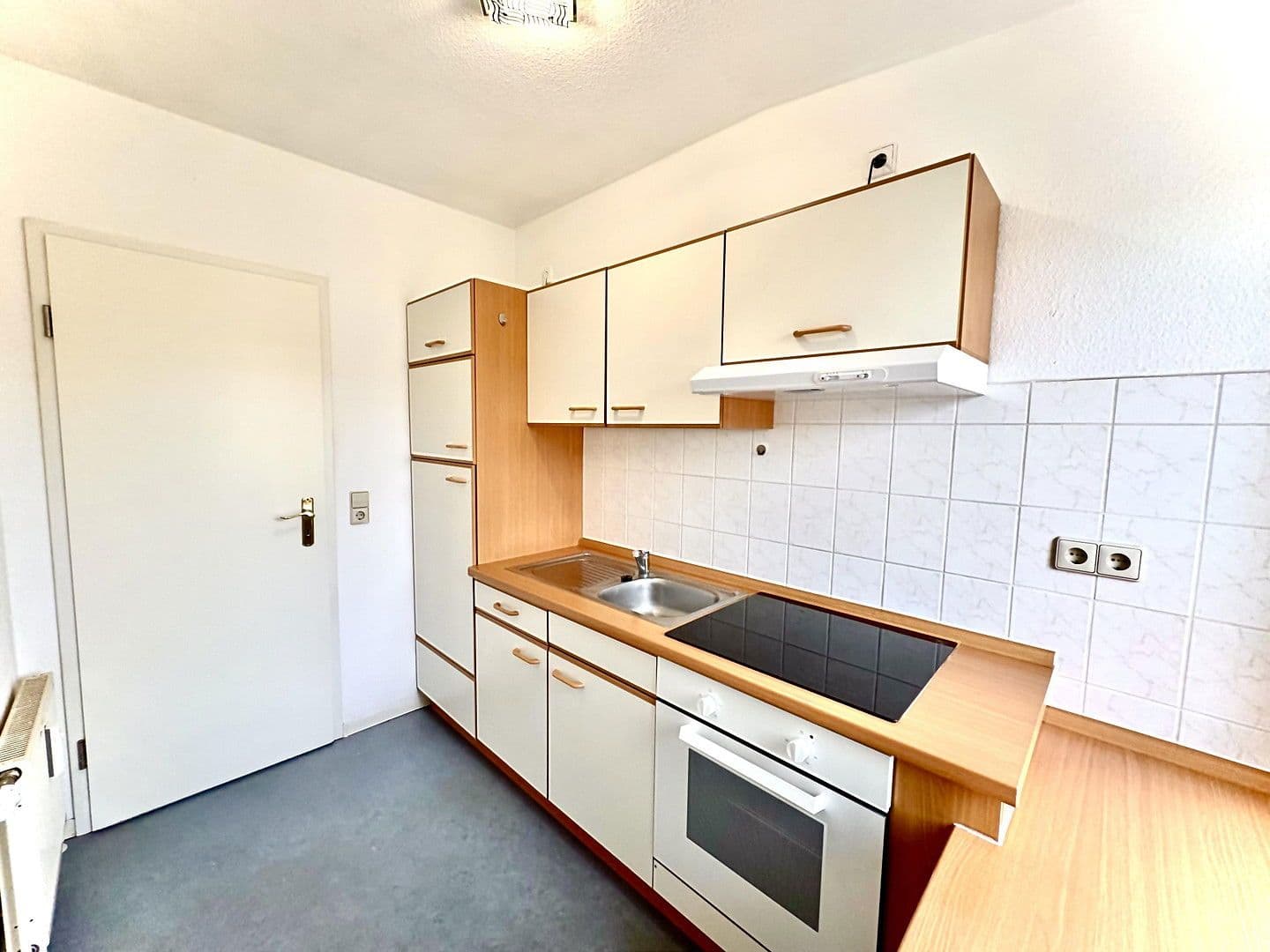 Pronájem bytu 1+1 42 m², Halberstädter Str 75, Magdeburg, Sasko-Anhaltsko Pronájem bytu 1+1 42 m², Halberstädter Str 75, Magdeburg, Sasko-Anhaltsko
