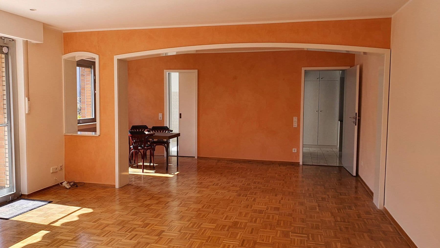 Pronájem bytu 4+kk 130 m², Duisburg, Severní Porýní-Vestfálsko Pronájem bytu 4+kk 130 m², Duisburg, Severní Porýní-Vestfálsko