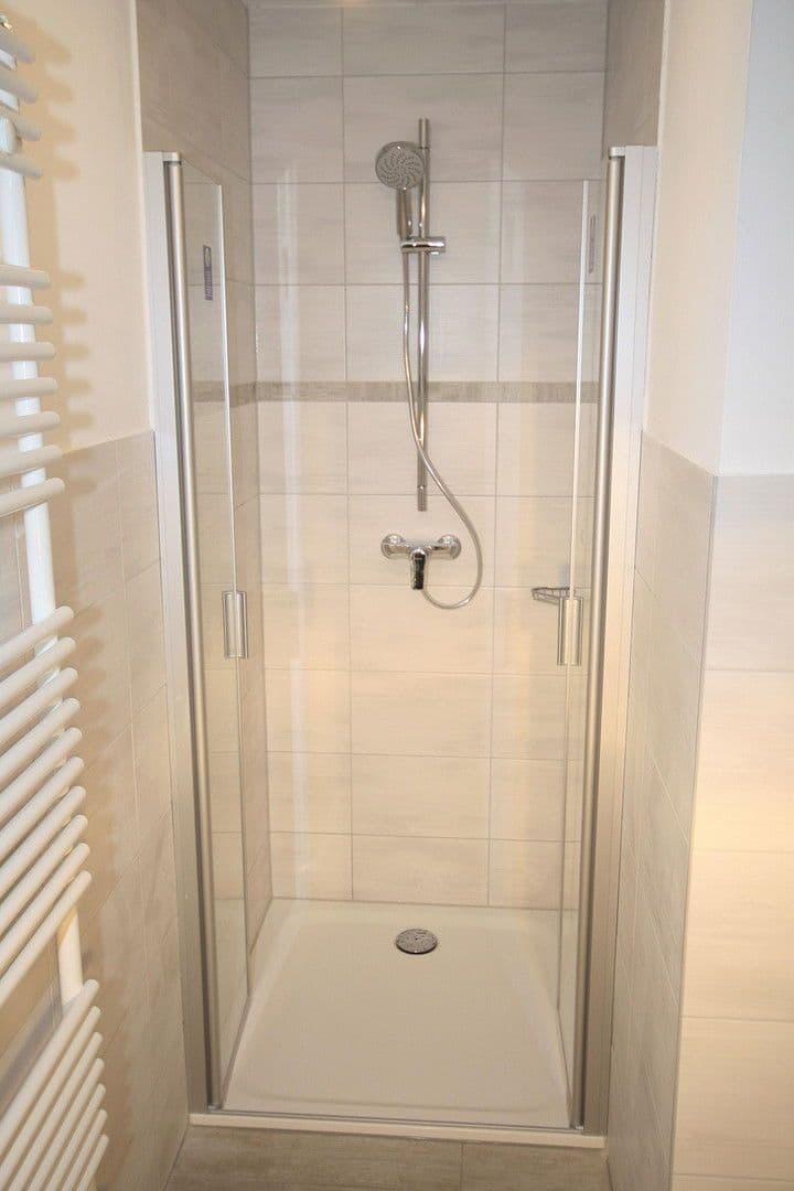 Pronájem bytu 4+1 101 m², Gothaer Straße 34, Suhl, Durynsko Pronájem bytu 4+1 101 m², Gothaer Straße 34, Suhl, Durynsko