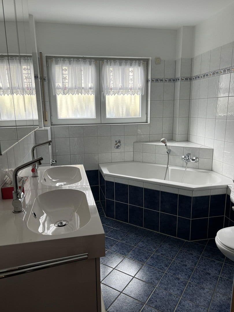 Prodej bytu 5+1 121 m², Mühlheim am Main, Hessen Prodej bytu 5+1 121 m², Mühlheim am Main, Hessen