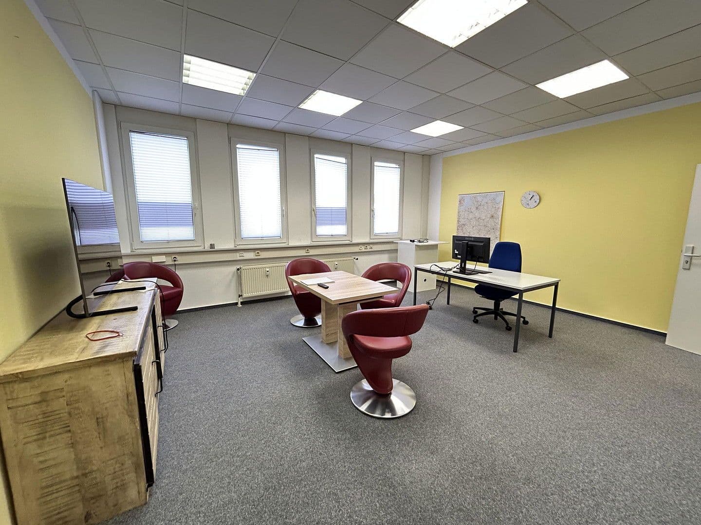 Pronájem kanceláře 577 m², Stuttgarter Straße 41, Pforzheim, Bádensko-Württembersko Pronájem kanceláře 577 m², Stuttgarter Straße 41, Pforzheim, Bádensko-Württembersko