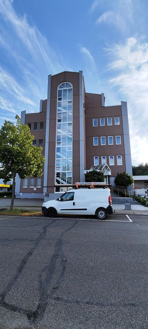 Pronájem kanceláře 577 m², Stuttgarter Straße 41, Pforzheim, Bádensko-Württembersko Pronájem kanceláře 577 m², Stuttgarter Straße 41, Pforzheim, Bádensko-Württembersko