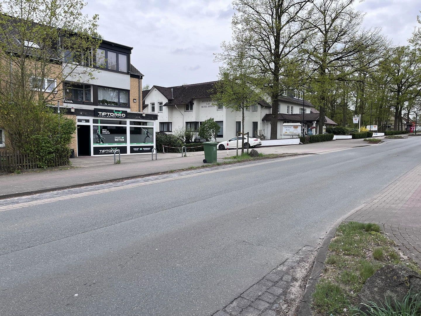 Prodej domu 760 m², pozemek 1.300 m², Düshorner str 5a, Bad Fallingbostel, Dolní Sasko Prodej domu 760 m², pozemek 1.300 m², Düshorner str 5a, Bad Fallingbostel, Dolní Sasko