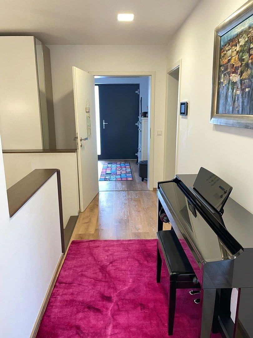 Prodej domu 232 m², pozemek 327 m², Baden-Baden, Bádensko-Württembersko Prodej domu 232 m², pozemek 327 m², Baden-Baden, Bádensko-Württembersko