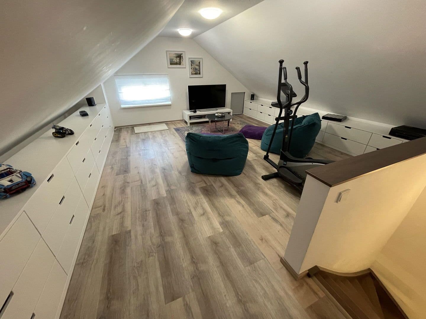 Prodej domu 232 m², pozemek 327 m², Baden-Baden, Bádensko-Württembersko Prodej domu 232 m², pozemek 327 m², Baden-Baden, Bádensko-Württembersko