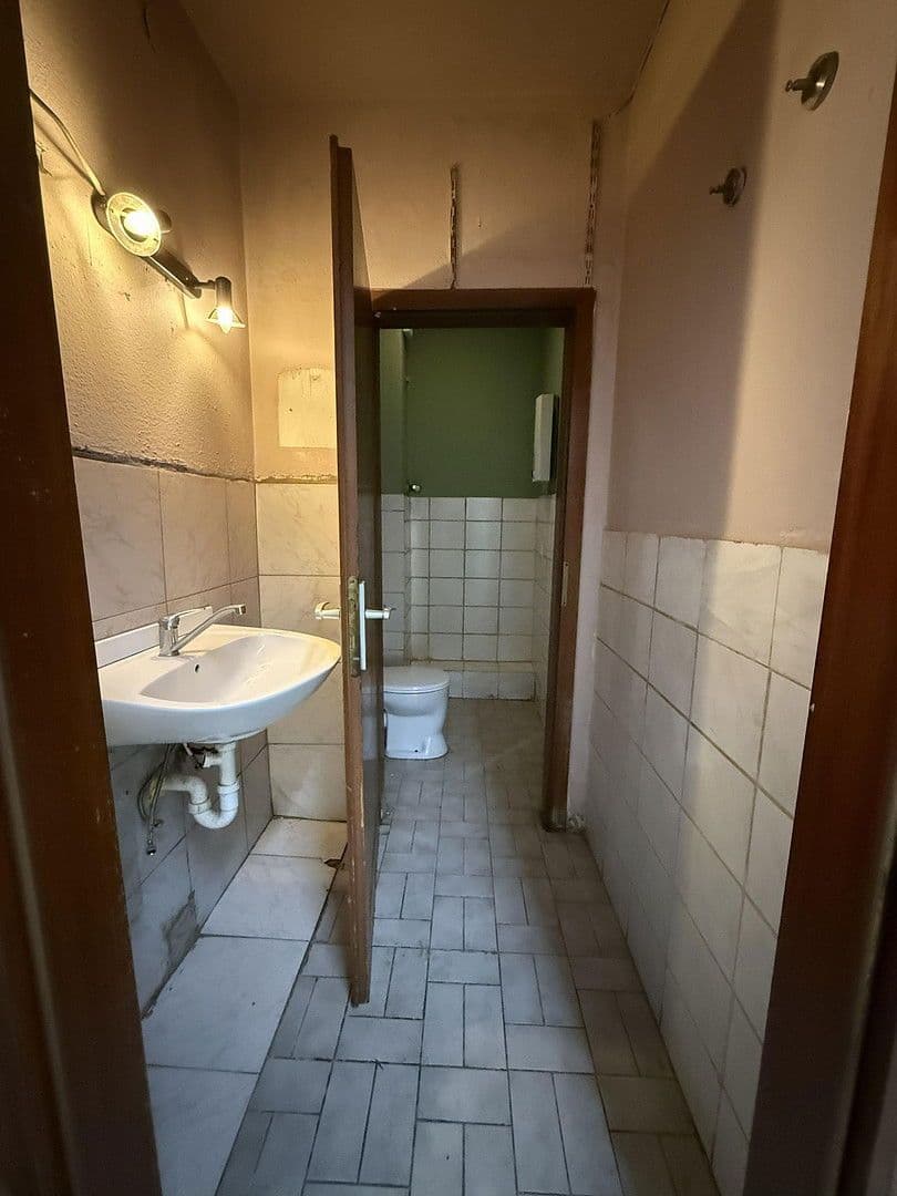 Pronájem nebytového prostoru 75 m², Steeler Straße 501, Essen, Severní Porýní-Vestfálsko Pronájem nebytového prostoru 75 m², Steeler Straße 501, Essen, Severní Porýní-Vestfálsko