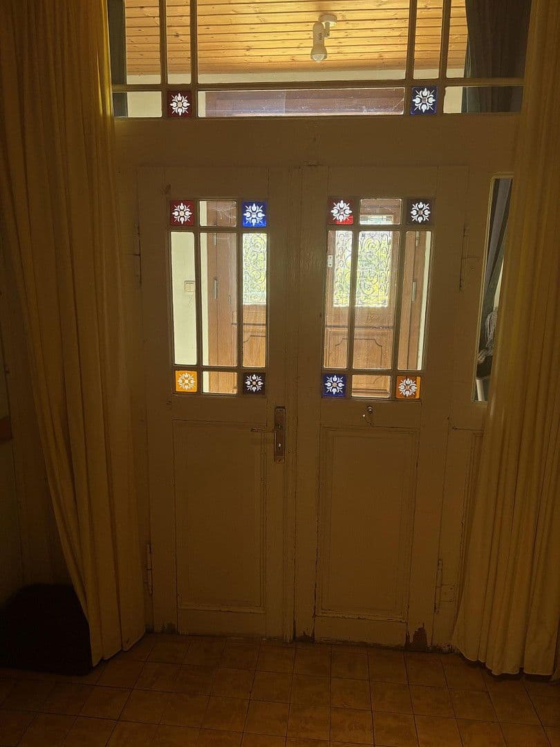 Prodej domu 225 m², pozemek 1.338 m², Kalbach, Hessen Prodej domu 225 m², pozemek 1.338 m², Kalbach, Hessen