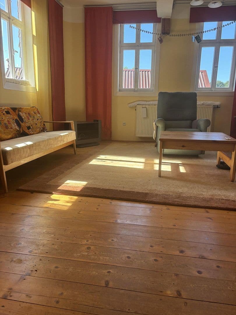 Prodej domu 225 m², pozemek 1.338 m², Kalbach, Hessen Prodej domu 225 m², pozemek 1.338 m², Kalbach, Hessen