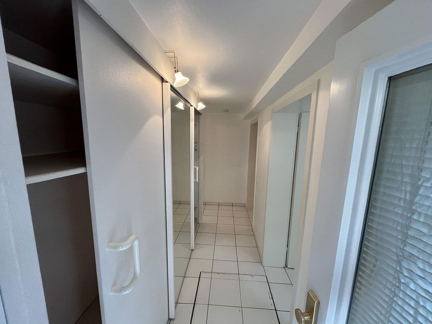 Pronájem bytu 2+1 55 m², Solingen, Severní Porýní-Vestfálsko Pronájem bytu 2+1 55 m², Solingen, Severní Porýní-Vestfálsko