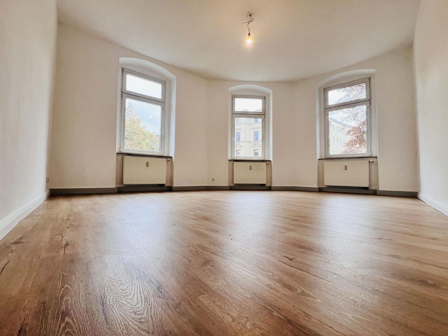 Pronájem bytu 3+1 92 m², Zwingerstraße 18, Halle, Sasko-Anhaltsko Pronájem bytu 3+1 92 m², Zwingerstraße 18, Halle, Sasko-Anhaltsko