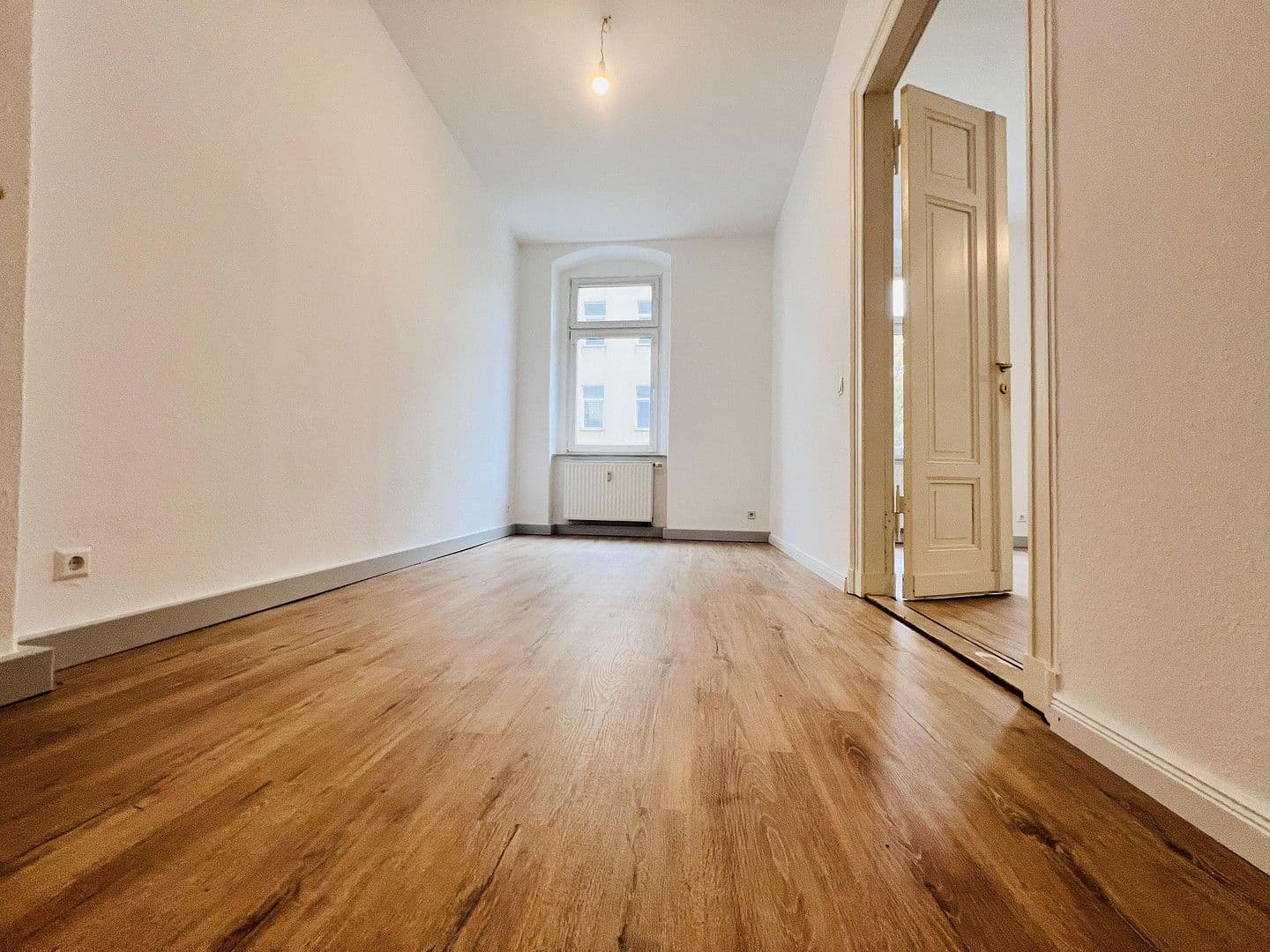 Pronájem bytu 3+1 92 m², Zwingerstraße 18, Halle, Sasko-Anhaltsko Pronájem bytu 3+1 92 m², Zwingerstraße 18, Halle, Sasko-Anhaltsko