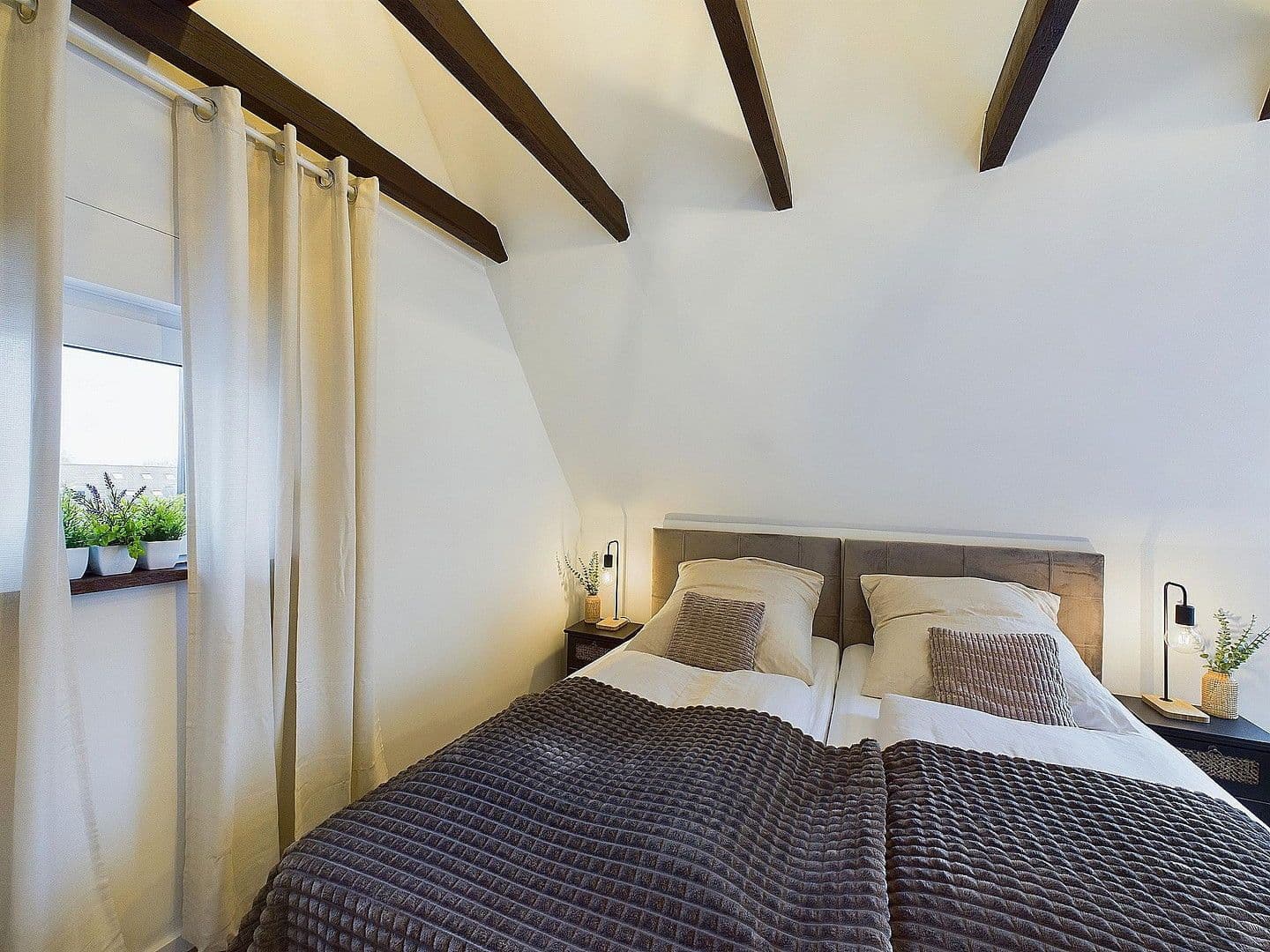 Pronájem bytu 1+kk 35 m², Jägerstraße 30, Leverkusen, Severní Porýní-Vestfálsko Pronájem bytu 1+kk 35 m², Jägerstraße 30, Leverkusen, Severní Porýní-Vestfálsko