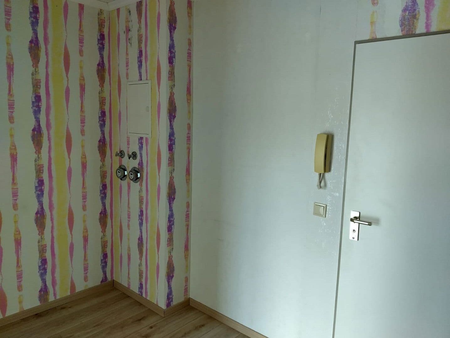 Pronájem bytu 2+1 47 m², Birkenallee 8, Dessau-Roßlau, Sasko-Anhaltsko Pronájem bytu 2+1 47 m², Birkenallee 8, Dessau-Roßlau, Sasko-Anhaltsko