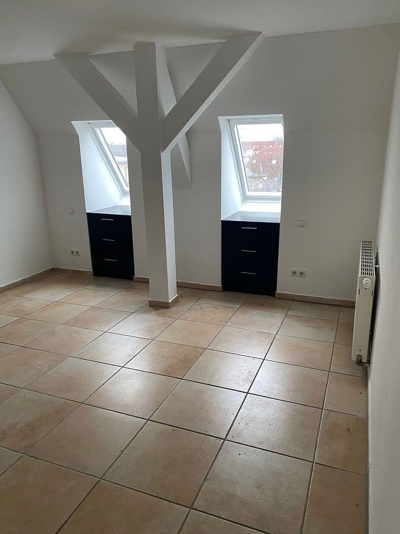Pronájem bytu 6+1 177 m², Augsburg, Bavorsko Pronájem bytu 6+1 177 m², Augsburg, Bavorsko