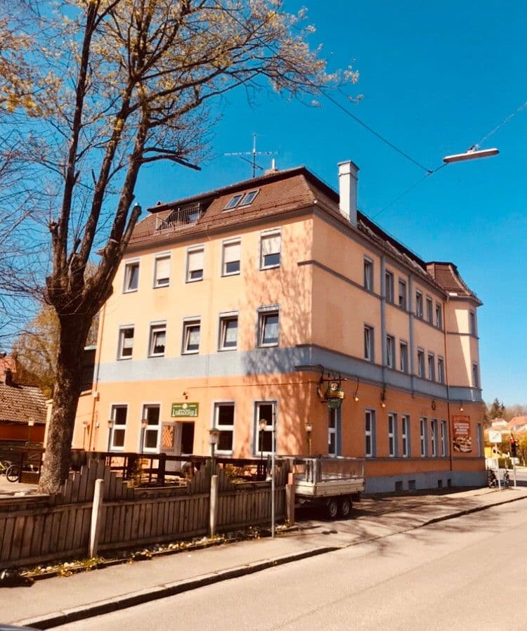 Pronájem bytu 6+1 177 m², Augsburg, Bavorsko Pronájem bytu 6+1 177 m², Augsburg, Bavorsko