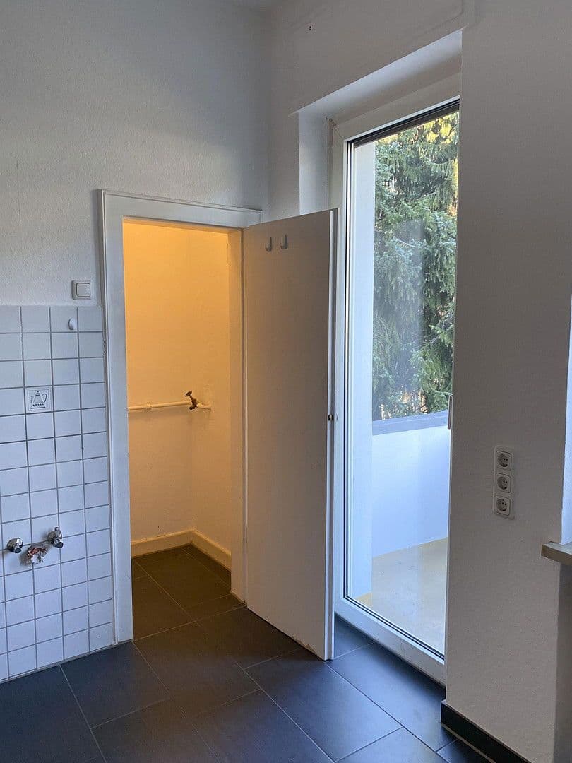 Pronájem bytu 4+1 120 m², Koblenz, Porýní-Falc Pronájem bytu 4+1 120 m², Koblenz, Porýní-Falc