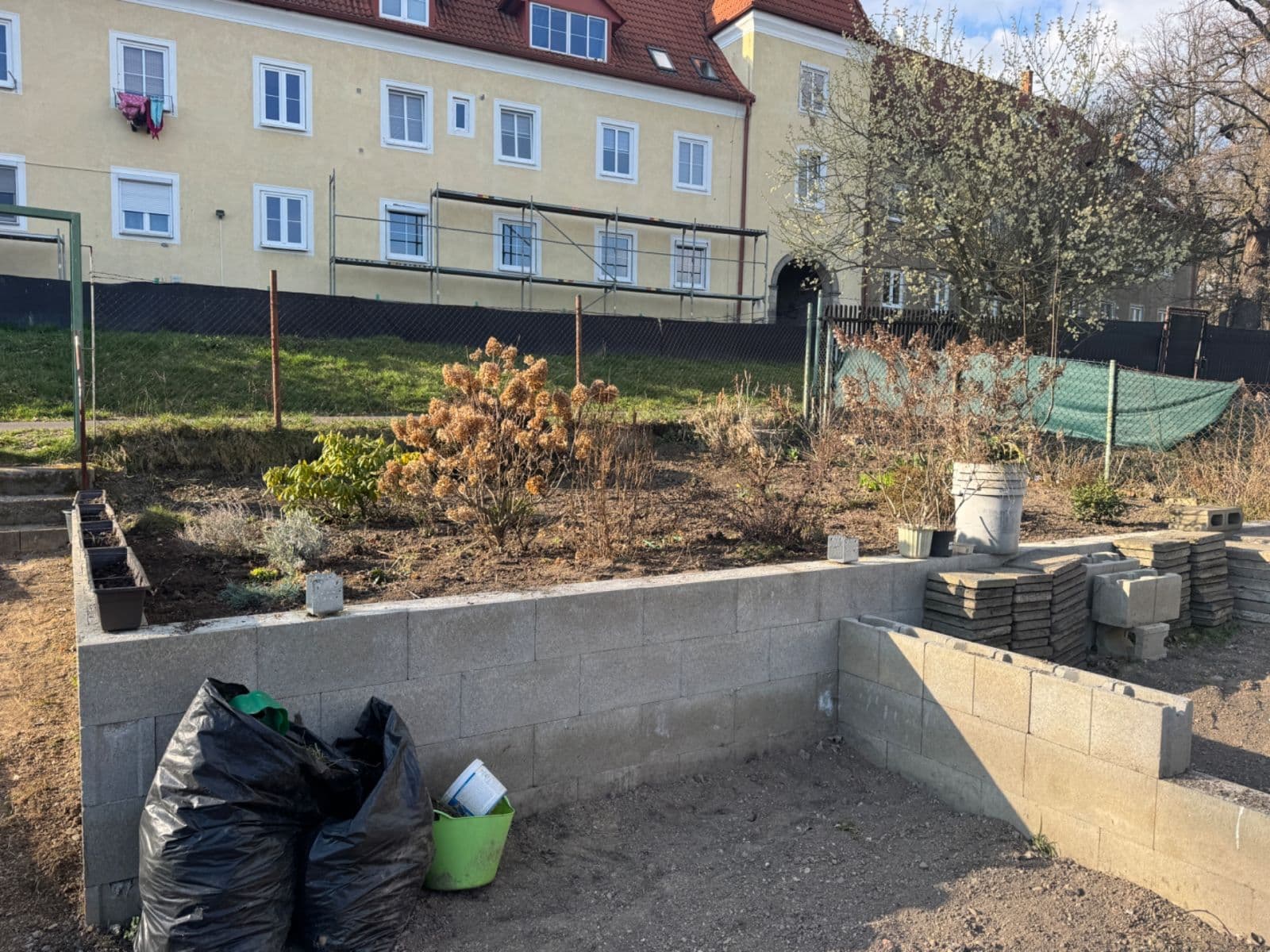 Prodej pozemku 245 m², Litvínov, Ústecký kraj Prodej pozemku 245 m², Litvínov, Ústecký kraj