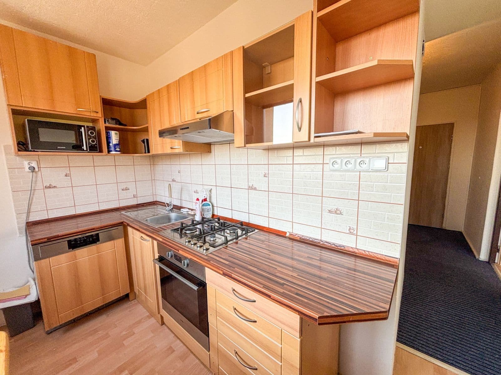 Pronájem bytu 2+1 51 m², Nemocniční, Aš, Karlovarský kraj Pronájem bytu 2+1 51 m², Nemocniční, Aš, Karlovarský kraj