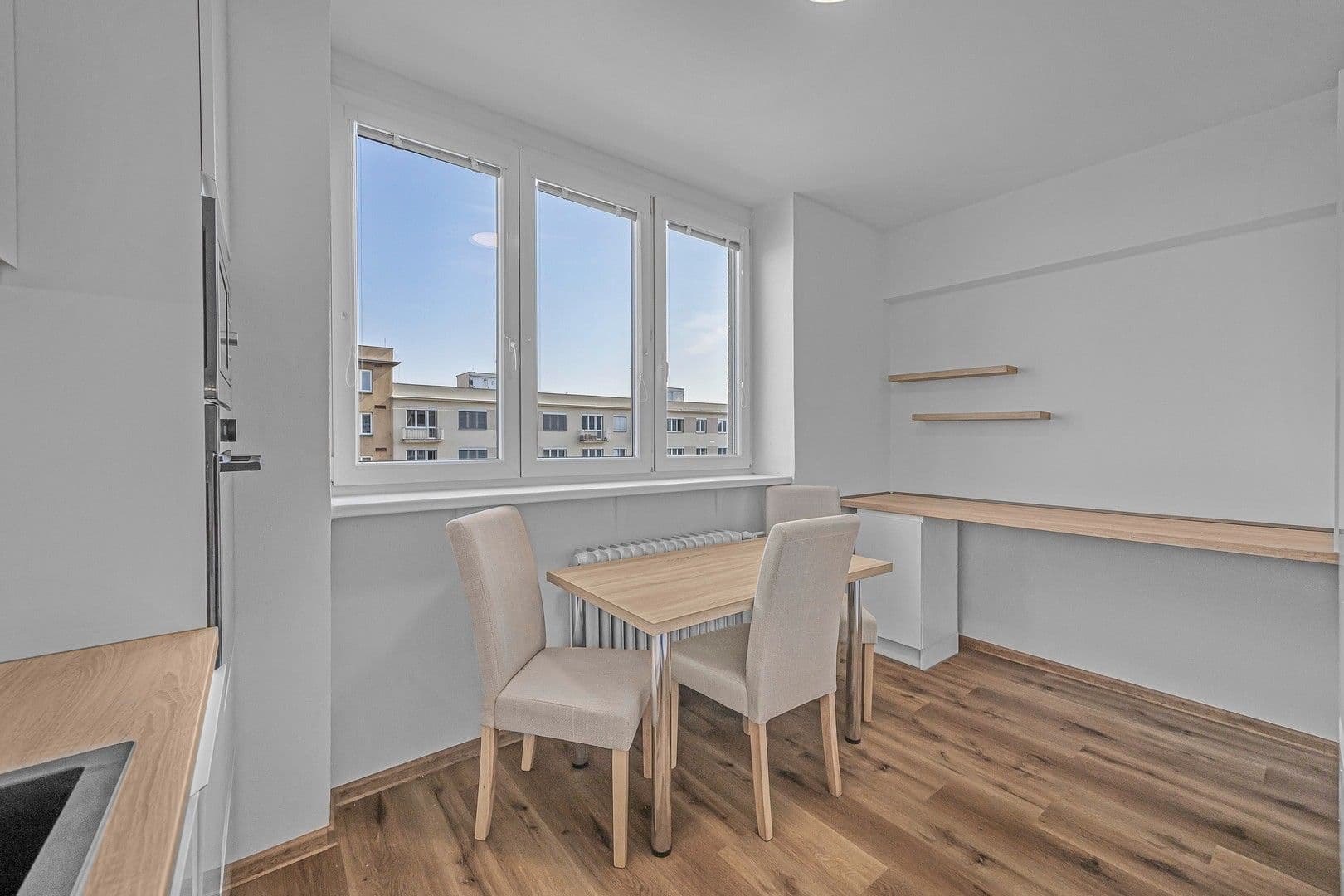 Pronájem bytu 1+1 42 m², Kubánské náměstí, Praha, Praha Pronájem bytu 1+1 42 m², Kubánské náměstí, Praha, Praha