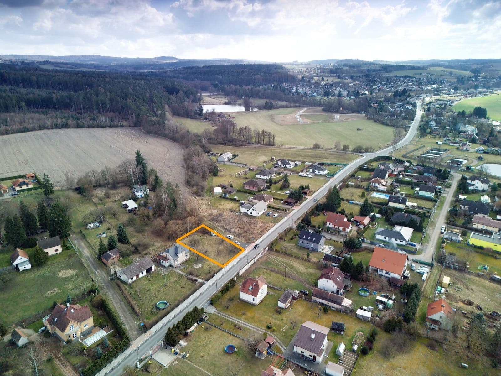 Prodej pozemku 1.036 m², Dobřívská, Mirošov, Plzeňský kraj Prodej pozemku 1.036 m², Dobřívská, Mirošov, Plzeňský kraj