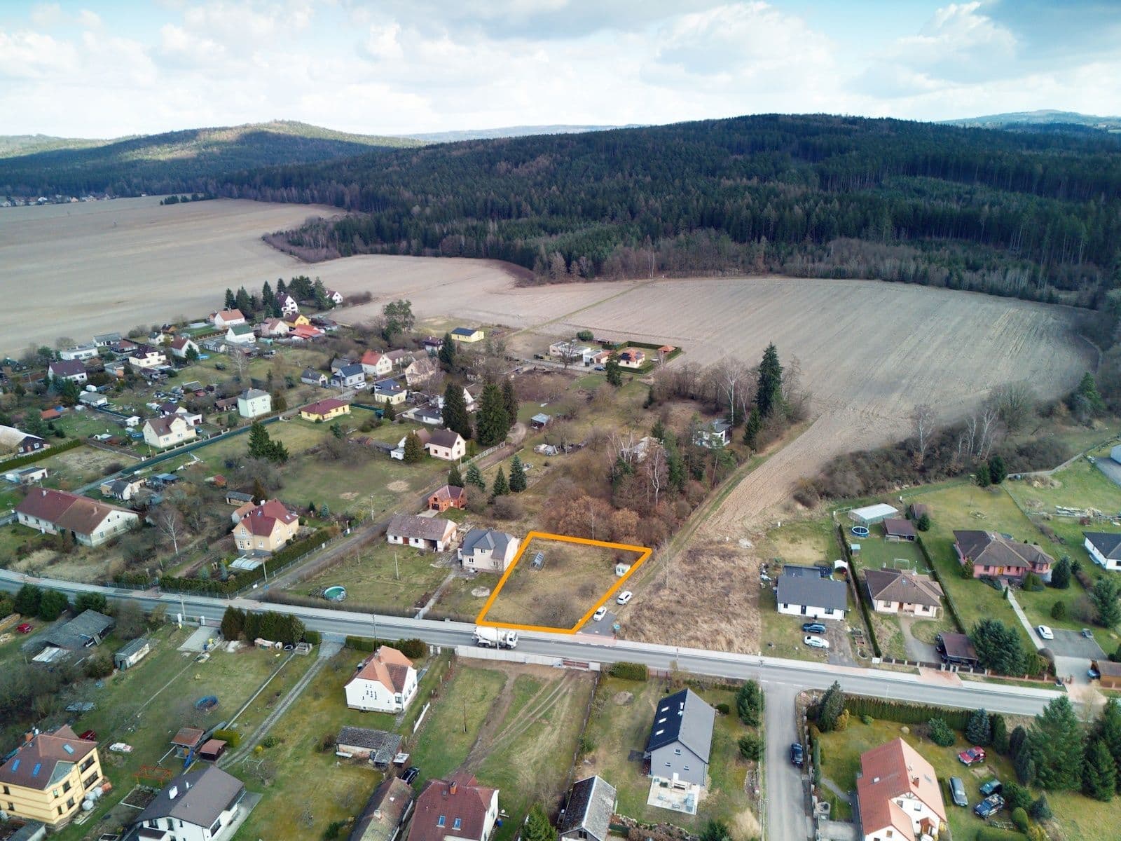 Prodej pozemku 1.036 m², Dobřívská, Mirošov, Plzeňský kraj Prodej pozemku 1.036 m², Dobřívská, Mirošov, Plzeňský kraj