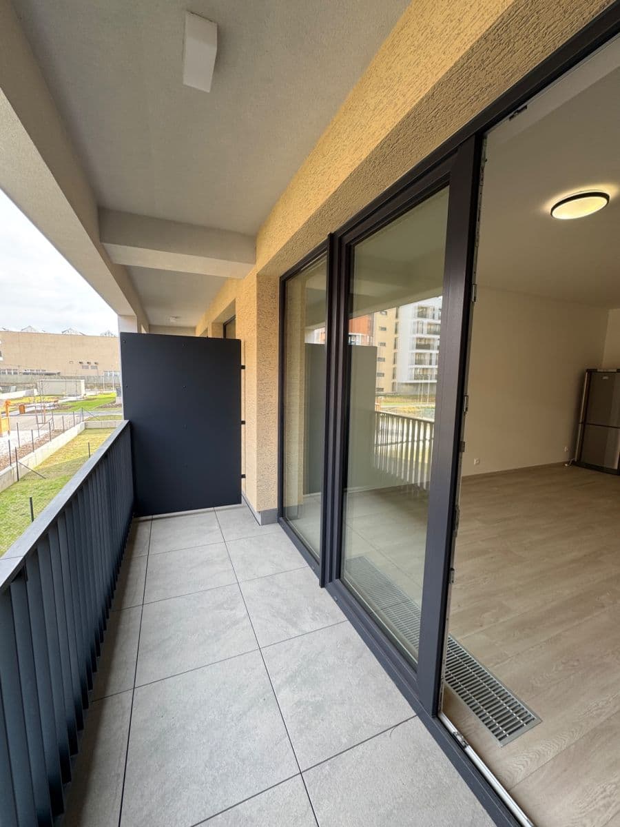 Pronájem bytu 1+kk 30 m², Poděbradská, Praha, Praha Pronájem bytu 1+kk 30 m², Poděbradská, Praha, Praha
