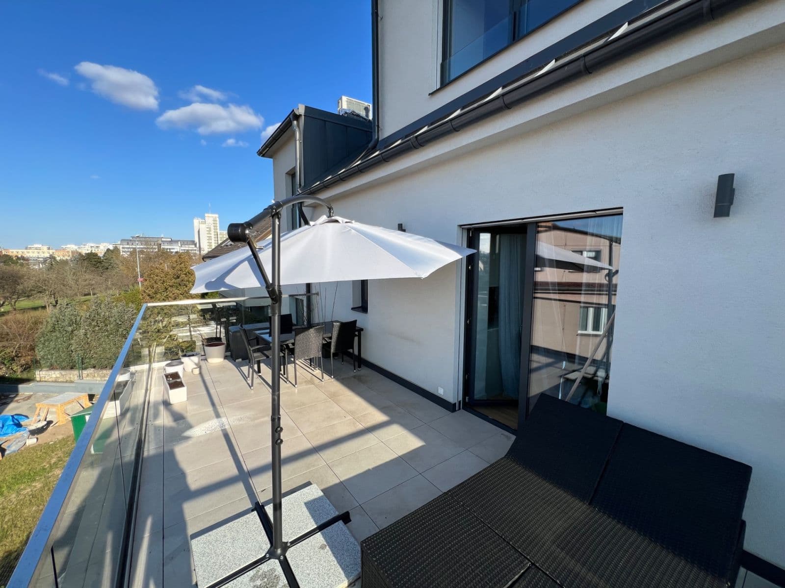 Prodej bytu 3+kk 71 m², Vlnitá, Praha, Praha Prodej bytu 3+kk 71 m², Vlnitá, Praha, Praha