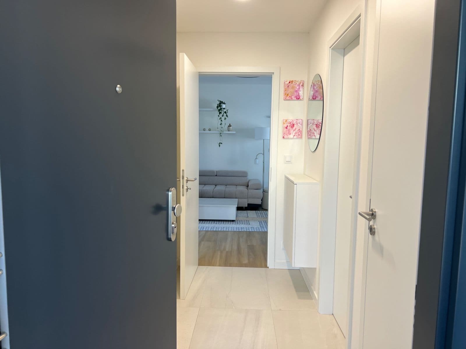 Prodej bytu 3+kk 71 m², Vlnitá, Praha, Praha Prodej bytu 3+kk 71 m², Vlnitá, Praha, Praha