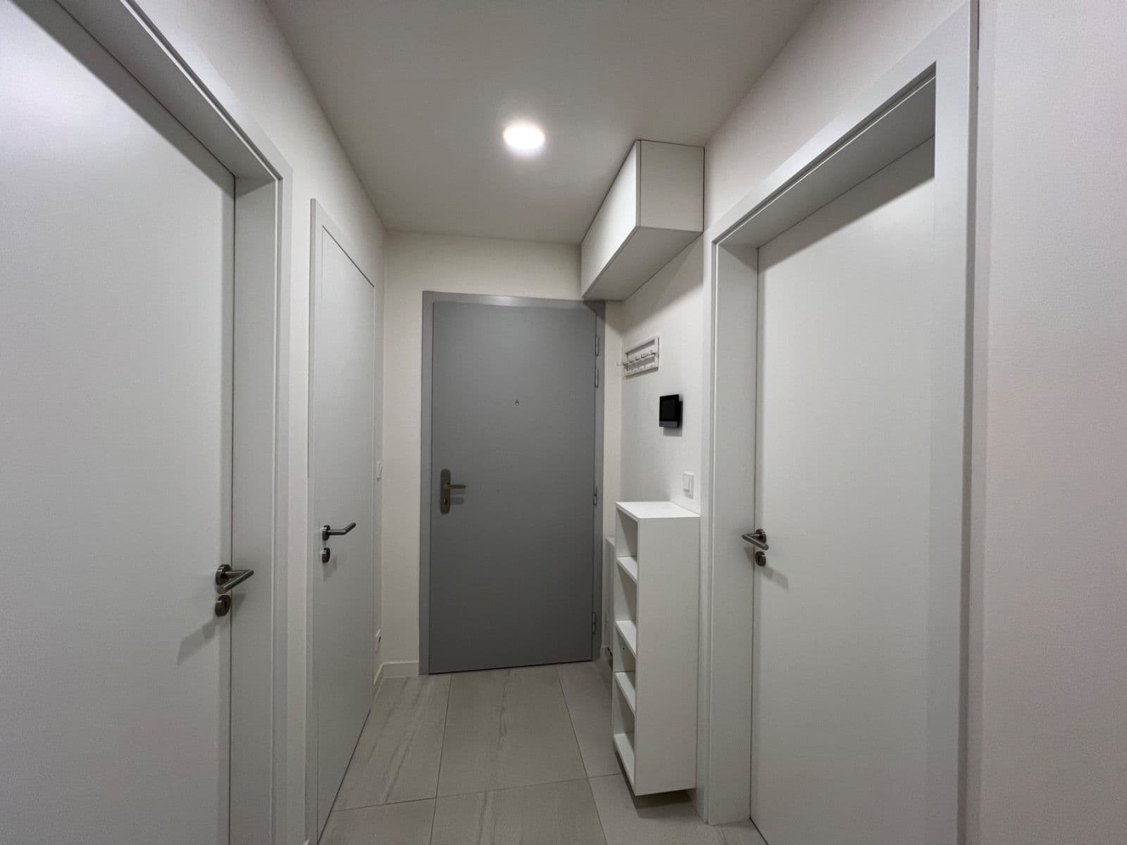 Prodej bytu 3+kk 71 m², Vlnitá, Praha, Praha Prodej bytu 3+kk 71 m², Vlnitá, Praha, Praha