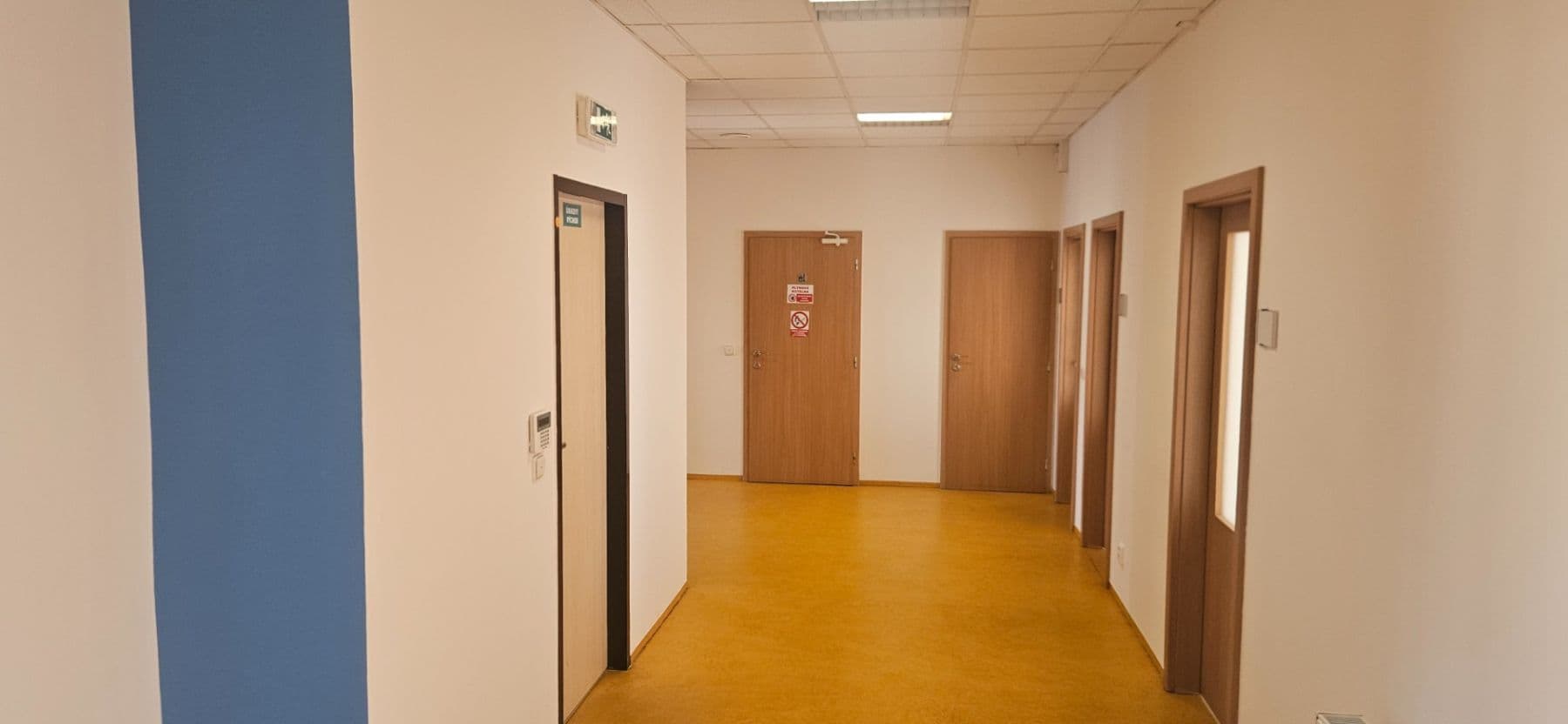 Pronájem nebytového prostoru 200 m², Nad Šutkou, Praha, Praha Pronájem nebytového prostoru 200 m², Nad Šutkou, Praha, Praha