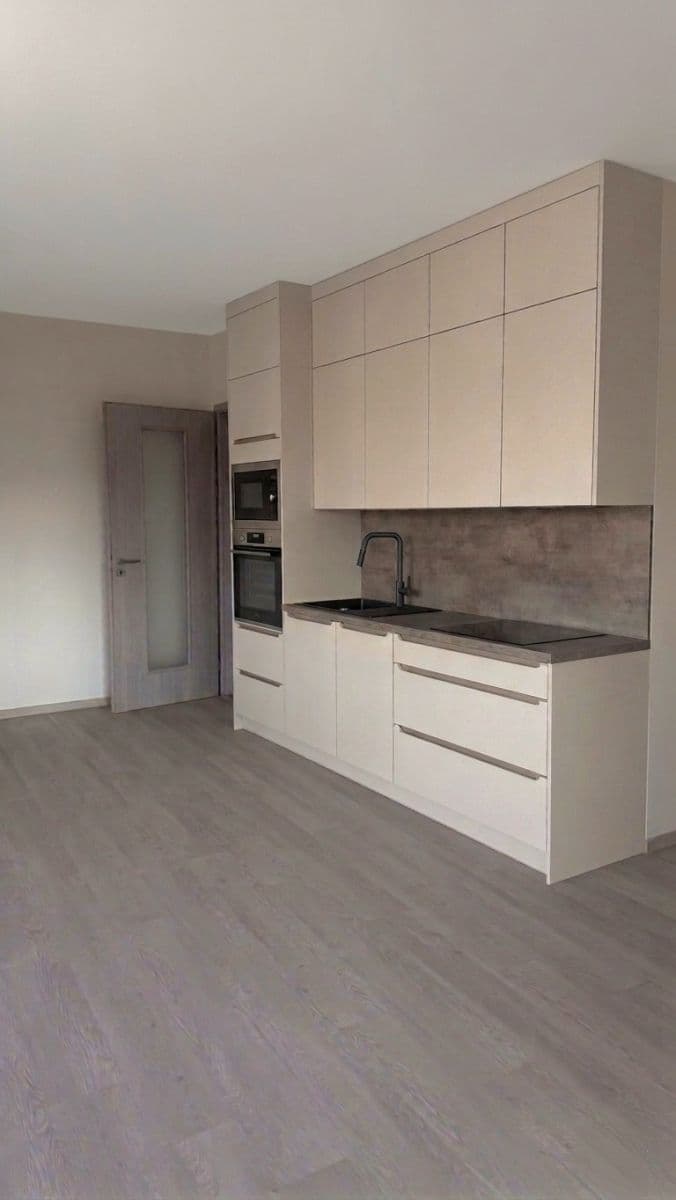Pronájem bytu 1+kk 39 m², Bukačova, Praha, Praha Pronájem bytu 1+kk 39 m², Bukačova, Praha, Praha