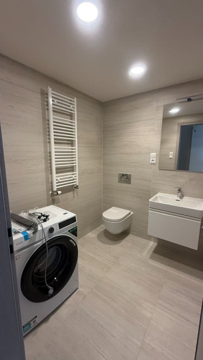 Pronájem bytu 1+kk 39 m², Bukačova, Praha, Praha Pronájem bytu 1+kk 39 m², Bukačova, Praha, Praha