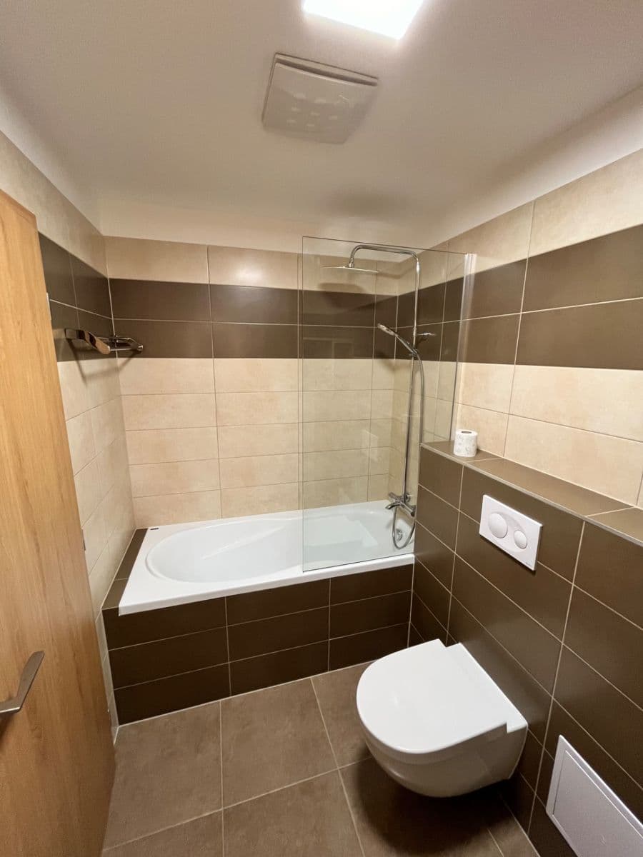 Prodej bytu 2+kk 50 m², Pšeničná, Hostivice, Středočeský kraj Prodej bytu 2+kk 50 m², Pšeničná, Hostivice, Středočeský kraj