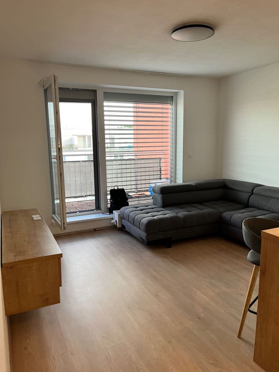 Prodej bytu 2+kk 50 m², Pšeničná, Hostivice, Středočeský kraj Prodej bytu 2+kk 50 m², Pšeničná, Hostivice, Středočeský kraj