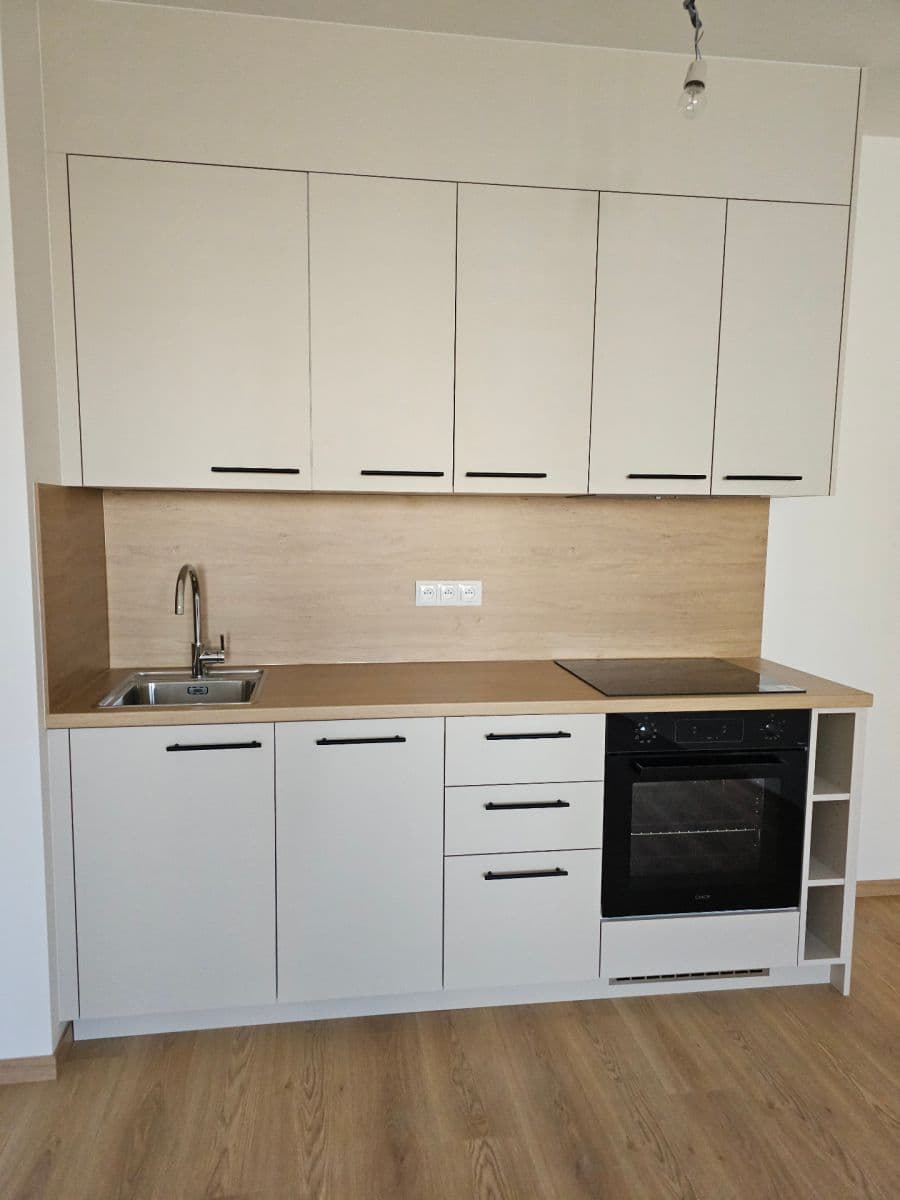 Pronájem bytu 2+kk 50 m², Bukačova, Praha, Praha Pronájem bytu 2+kk 50 m², Bukačova, Praha, Praha