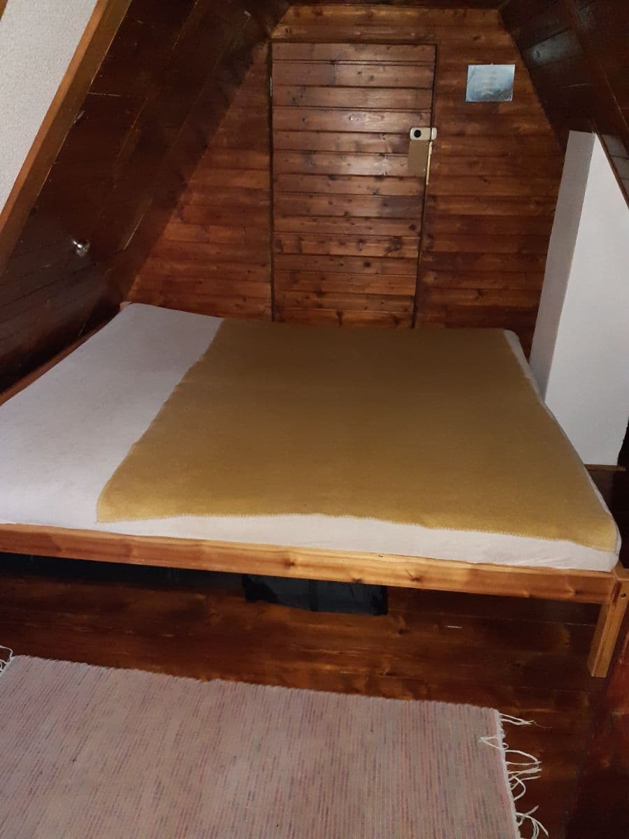 Pronájem chaty, chalupy 30 m², pozemek 1.800 m², Levohradecká, Roztoky, Středočeský kraj Pronájem chaty, chalupy 30 m², pozemek 1.800 m², Levohradecká, Roztoky, Středočeský kraj