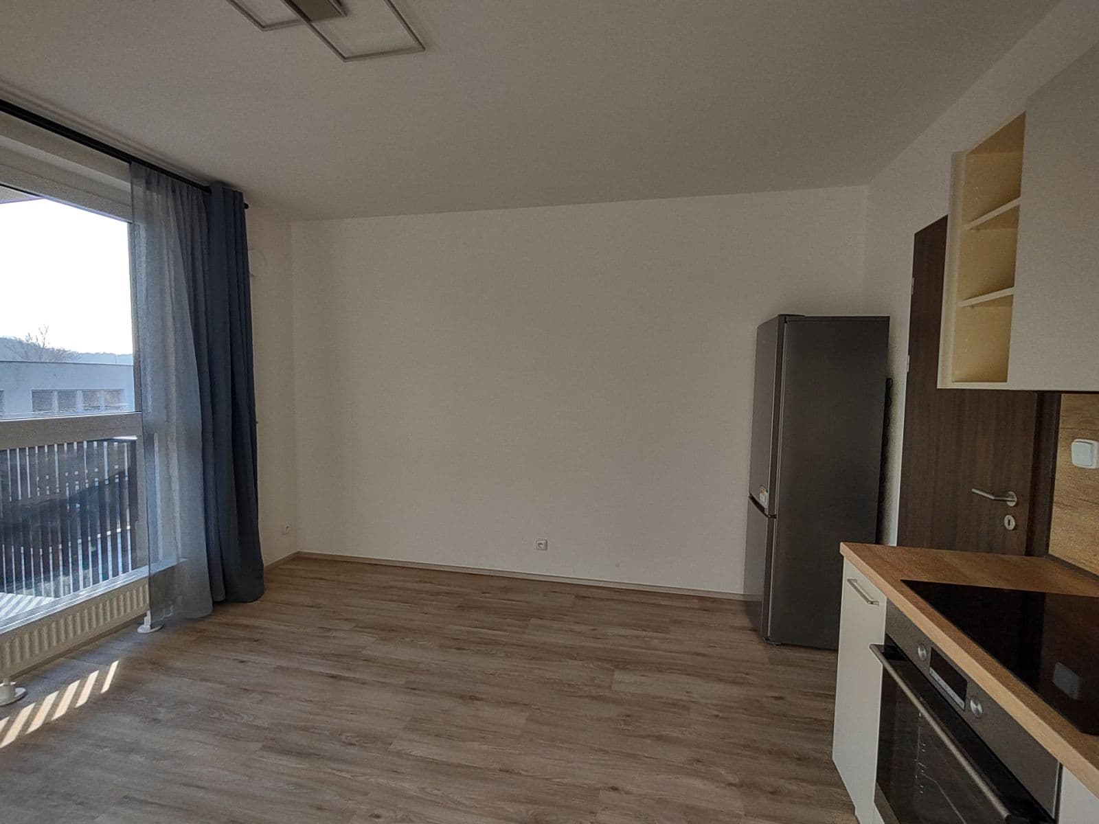 Pronájem bytu 1+kk 25 m², Nádražní, Kralupy nad Vltavou, Středočeský kraj Pronájem bytu 1+kk 25 m², Nádražní, Kralupy nad Vltavou, Středočeský kraj