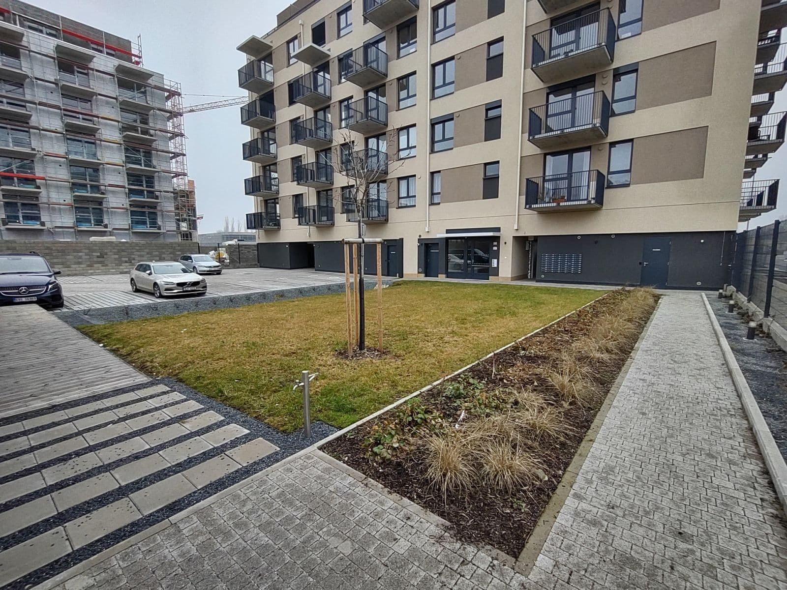 Pronájem bytu 1+kk 25 m², Nádražní, Kralupy nad Vltavou, Středočeský kraj Pronájem bytu 1+kk 25 m², Nádražní, Kralupy nad Vltavou, Středočeský kraj