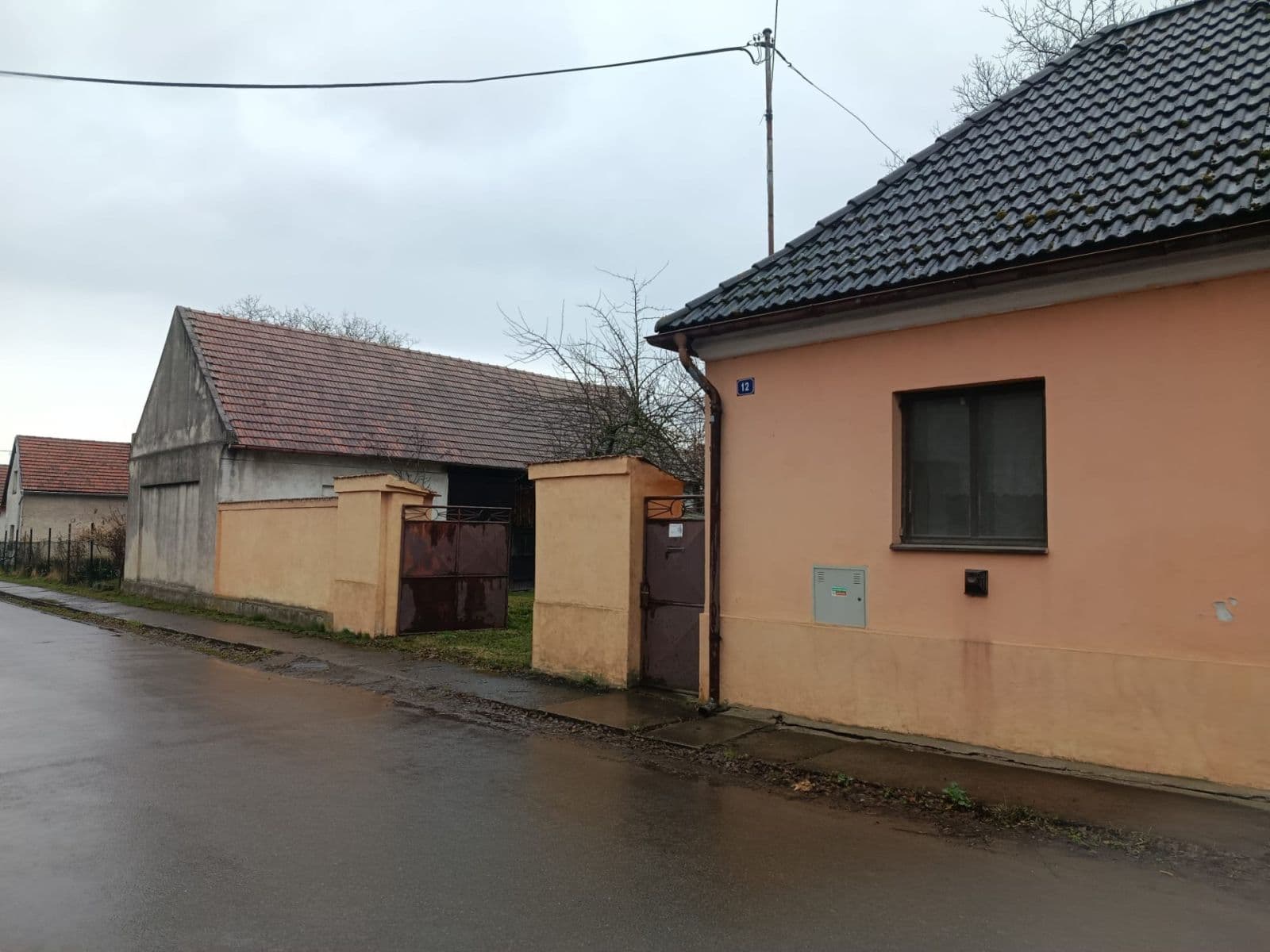 Prodej domu 283 m², pozemek 1.396 m², Hostovlice, Středočeský kraj Prodej domu 283 m², pozemek 1.396 m², Hostovlice, Středočeský kraj