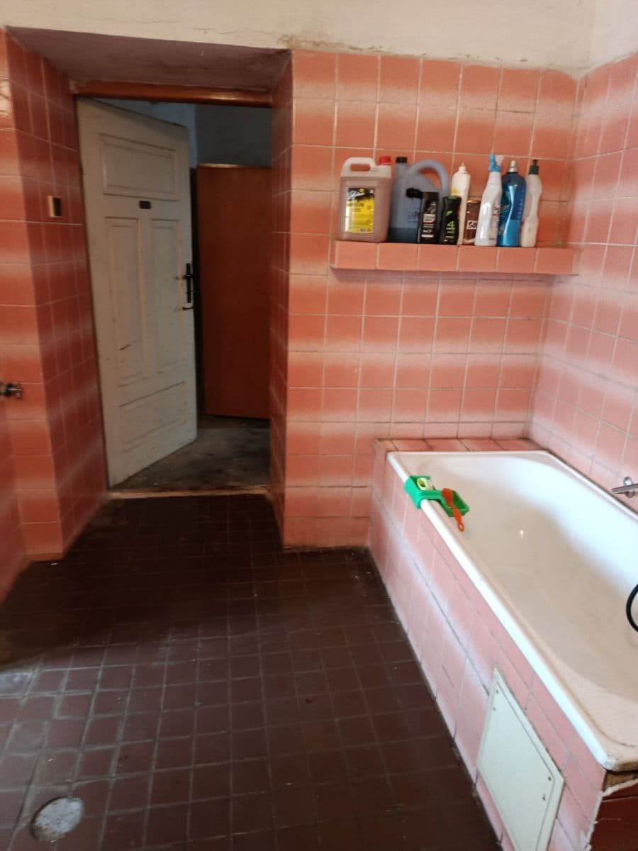 Prodej domu 283 m², pozemek 1.396 m², Hostovlice, Středočeský kraj Prodej domu 283 m², pozemek 1.396 m², Hostovlice, Středočeský kraj