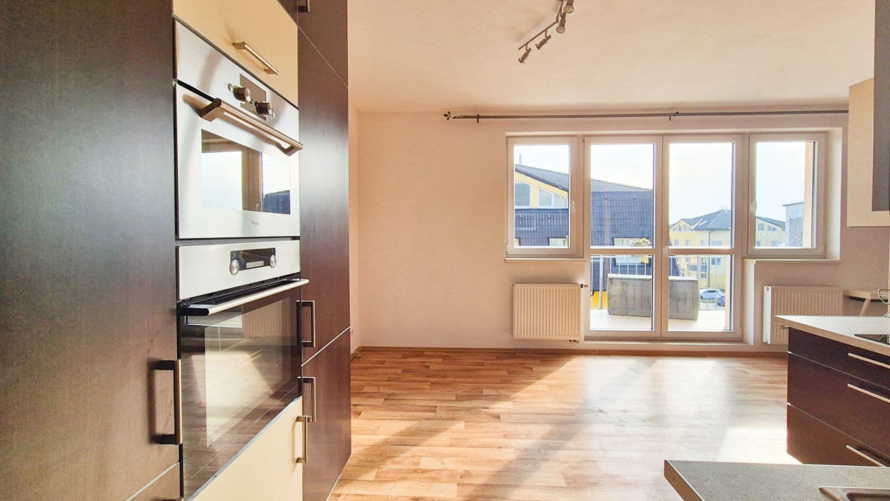 Pronájem bytu 1+1 46 m², T. G. Masaryka, Horoměřice, Středočeský kraj Pronájem bytu 1+1 46 m², T. G. Masaryka, Horoměřice, Středočeský kraj