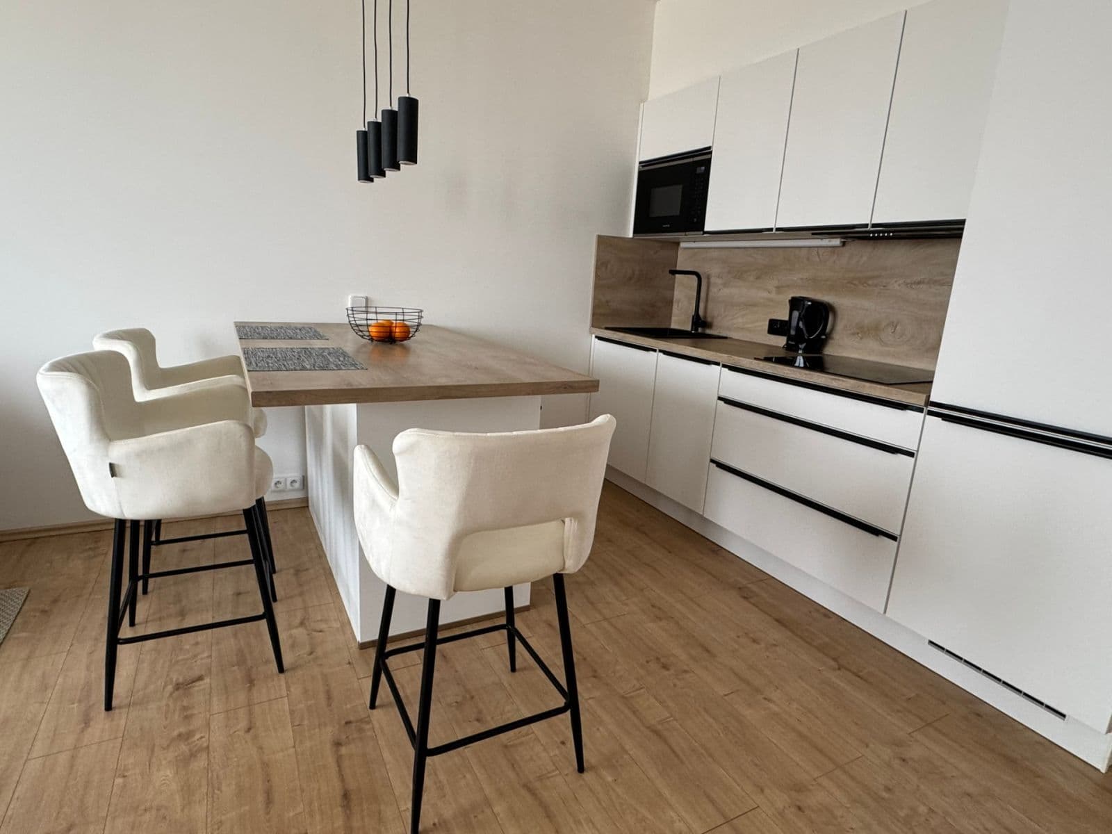 Pronájem bytu 2+kk 55 m², Praha, Praha Pronájem bytu 2+kk 55 m², Praha, Praha