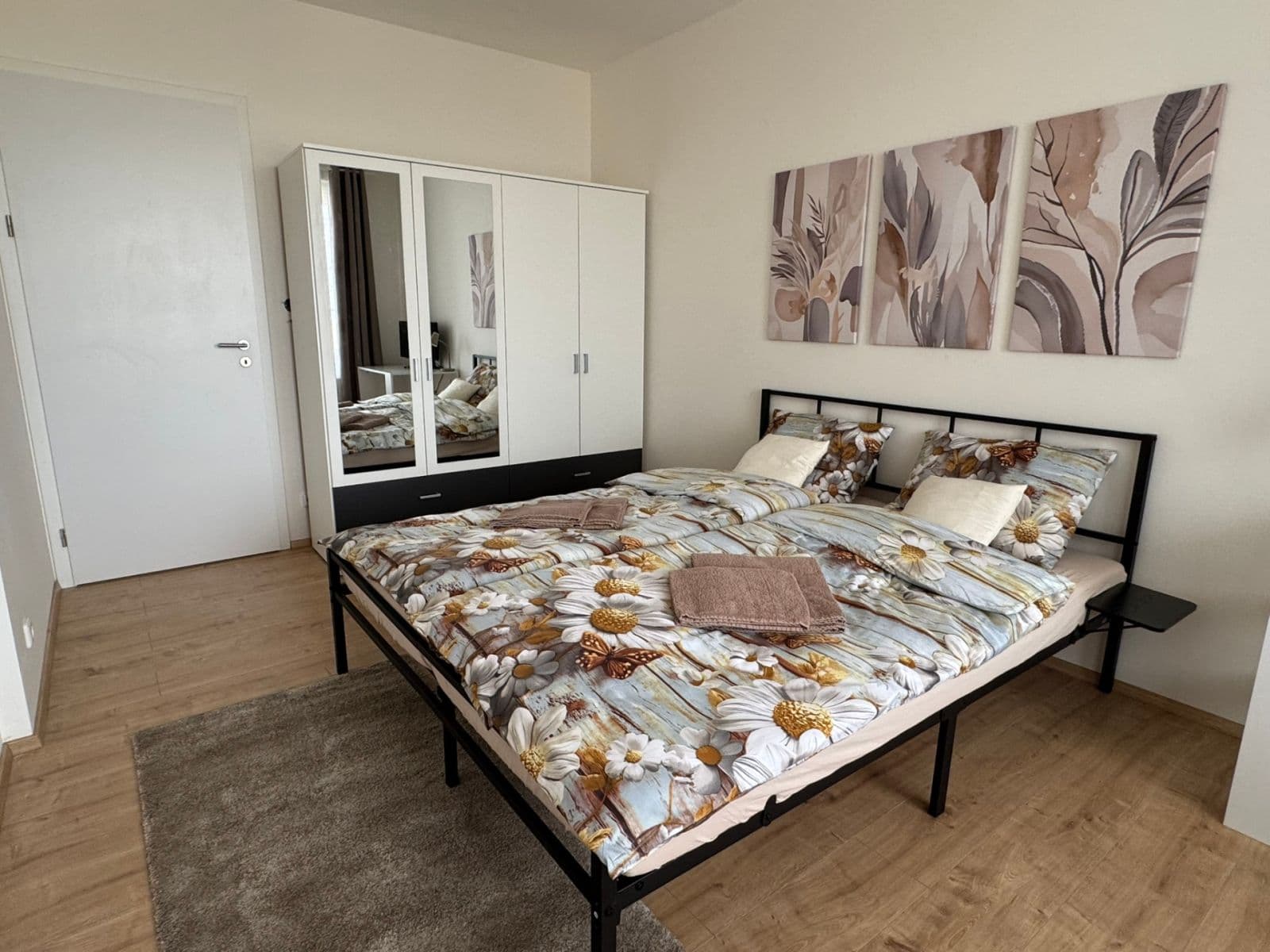 Pronájem bytu 2+kk 55 m², Praha, Praha Pronájem bytu 2+kk 55 m², Praha, Praha