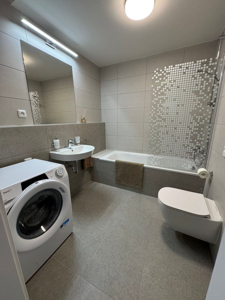 Pronájem bytu 2+kk 55 m², Praha, Praha Pronájem bytu 2+kk 55 m², Praha, Praha