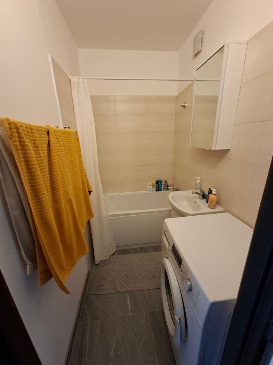 Pronájem bytu 2+kk 44 m², Frýdlantská, Praha, Praha Pronájem bytu 2+kk 44 m², Frýdlantská, Praha, Praha