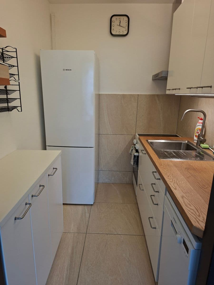 Pronájem bytu 2+kk 44 m², Frýdlantská, Praha, Praha Pronájem bytu 2+kk 44 m², Frýdlantská, Praha, Praha