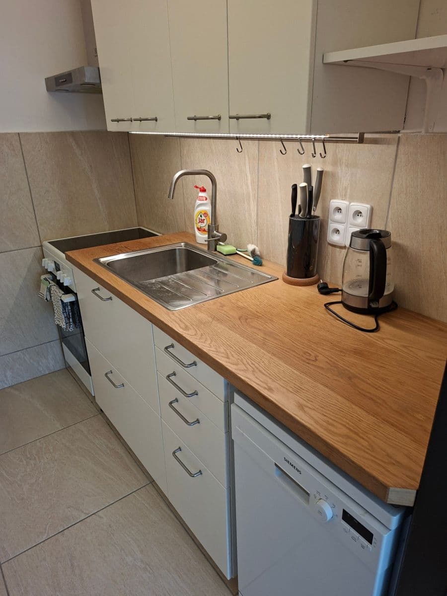 Pronájem bytu 2+kk 44 m², Frýdlantská, Praha, Praha Pronájem bytu 2+kk 44 m², Frýdlantská, Praha, Praha